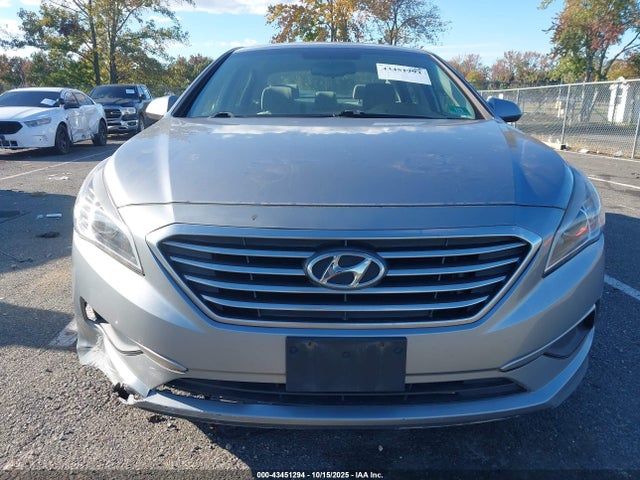 2016 Hyundai Sonata Se მანქანა იყიდება აუქციონზე, vin: 5NPE24AF5GH369928, აუქციონის ნომერი: 43451294