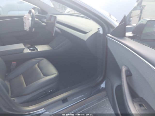 2024 TESLA MODEL 3 5YJ3E1EA7RF724708 Photo 4