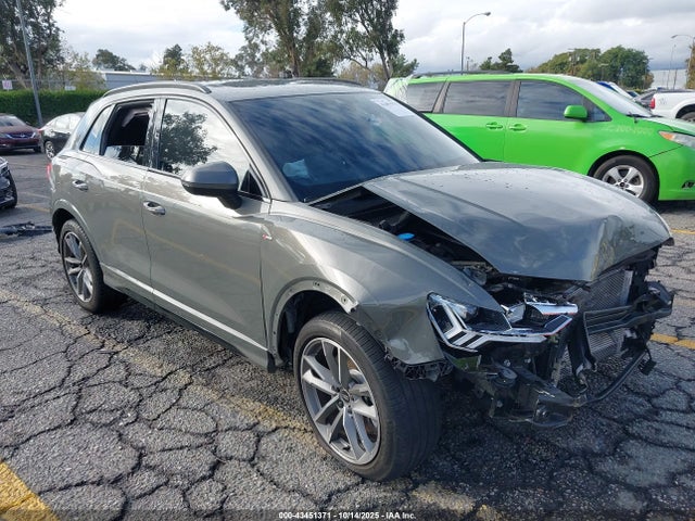 2023 AUDI Q3 WA1DECF33P1111775 Photo 0