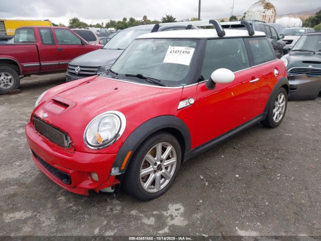 2011 MINI COOPER S WMWSV3C58BTY22871 Photo 1