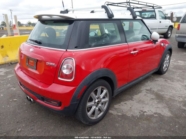 2011 MINI COOPER S WMWSV3C58BTY22871 Photo 3