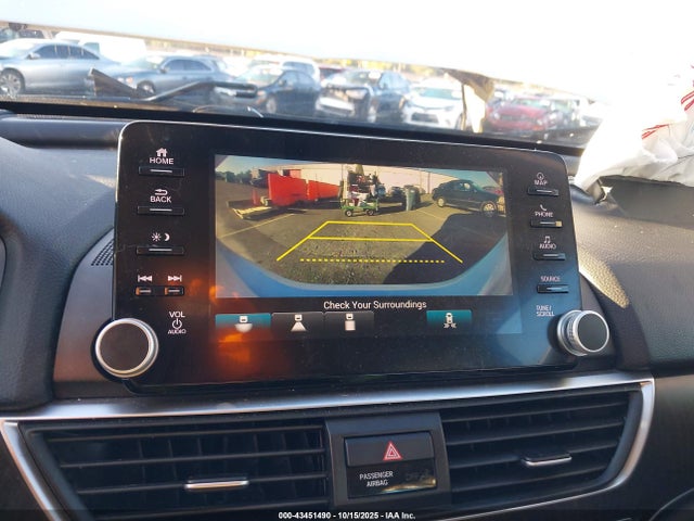 Honda Accord Touring 2.0t 2018 1HGCV2F92JA024247 Image 17