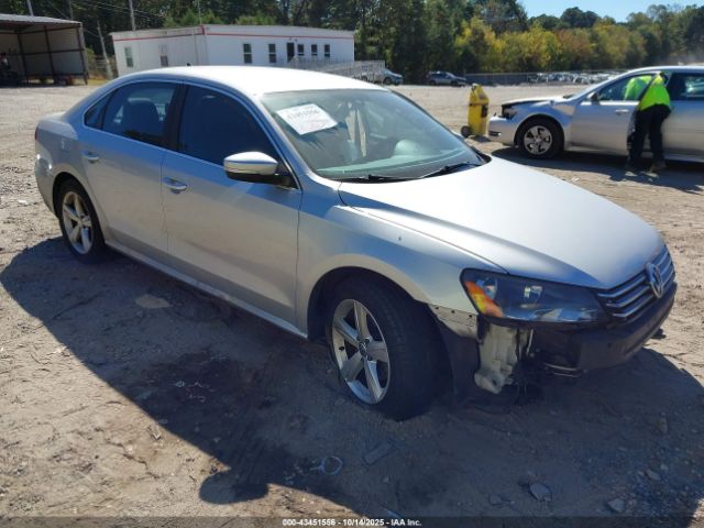 2015 VOLKSWAGEN PASSAT 1VWAS7A31FC083006