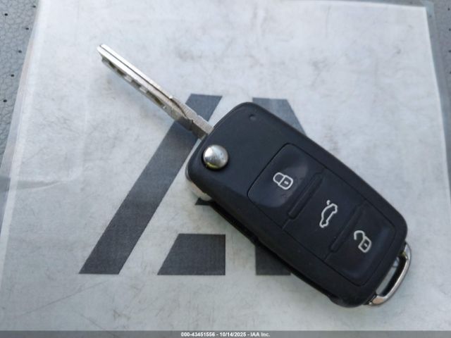 2015 VOLKSWAGEN PASSAT 1VWAS7A31FC083006 Photo 10