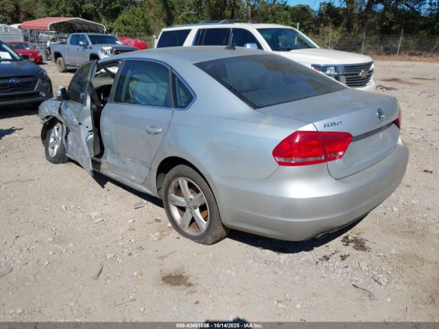 2015 VOLKSWAGEN PASSAT 1VWAS7A31FC083006 Photo 2