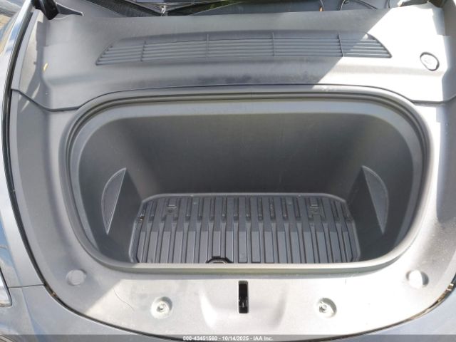 2024 TESLA MODEL Y 7SAYGDEE5RF031353 Photo 9