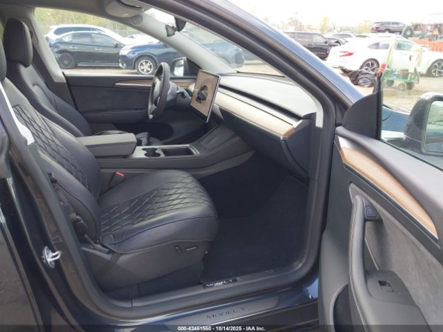 2024 TESLA MODEL Y 7SAYGDEE5RF031353 Photo 4