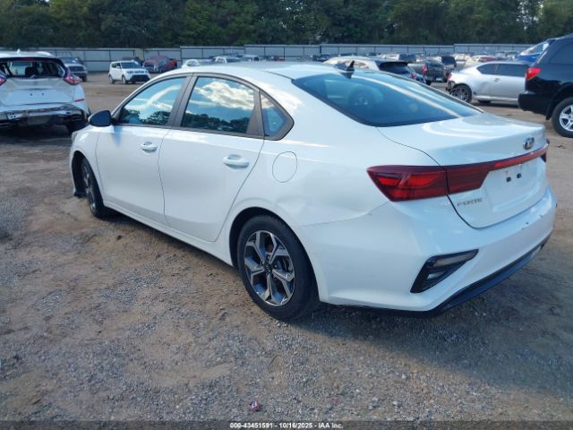 2021 KIA FORTE 3KPF24AD7ME349358 Photo 2
