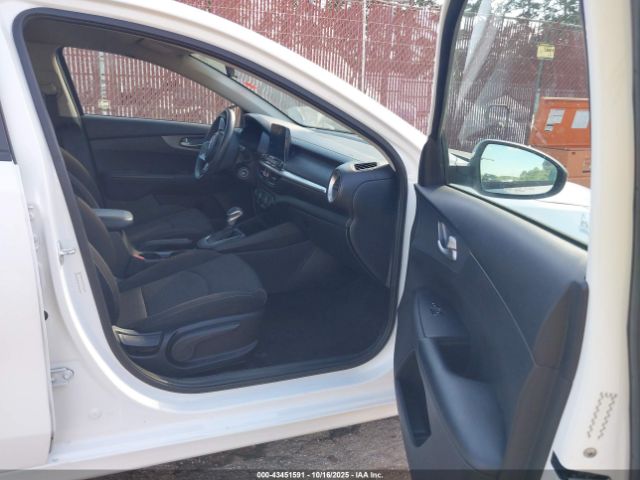 2021 KIA FORTE 3KPF24AD7ME349358 Photo 4