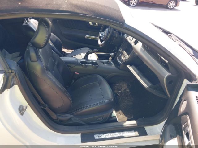 2020 FORD MUSTANG 1FATP8UHXL5137077 Photo 4