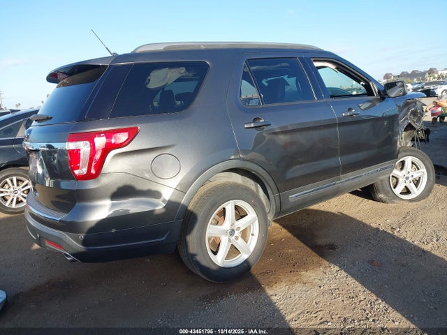 1FM5K7D88JGA55888 Ford EXPLORER XLT
