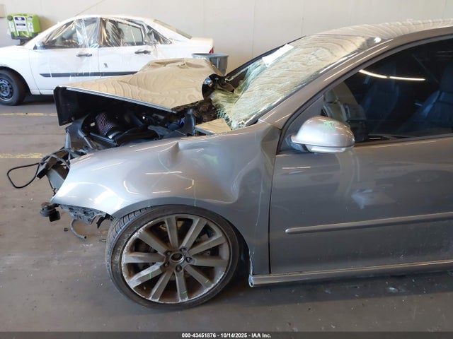 2008 VOLKSWAGEN R32 WVWKC71K28W026732 Photo 5