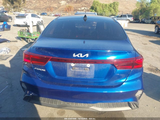 3KPF24AD4NE434949 KIA Forte Lxs