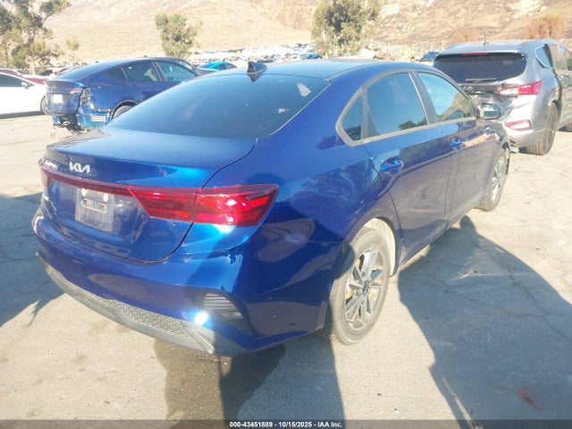3KPF24AD4NE434949 KIA Forte Lxs