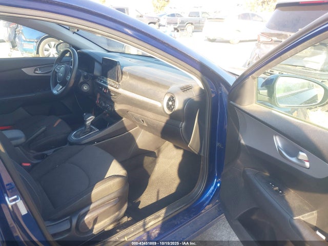 3KPF24AD4NE434949 KIA Forte Lxs