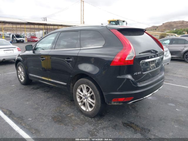 2015 VOLVO XC60 YV426MDB8F2586905 Photo 2