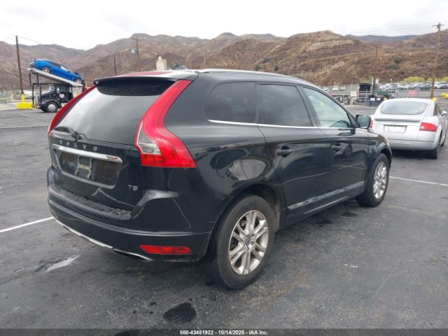 2015 VOLVO XC60 YV426MDB8F2586905 Photo 3