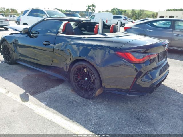 2022 BMW M4 WBS33BA04NCJ30425 Photo 2