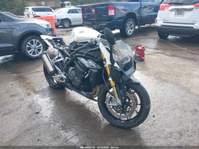 2022 TRIUMPH MOTORCYCLE SPEED TRIPLE SMTP02ST7NTAX1479