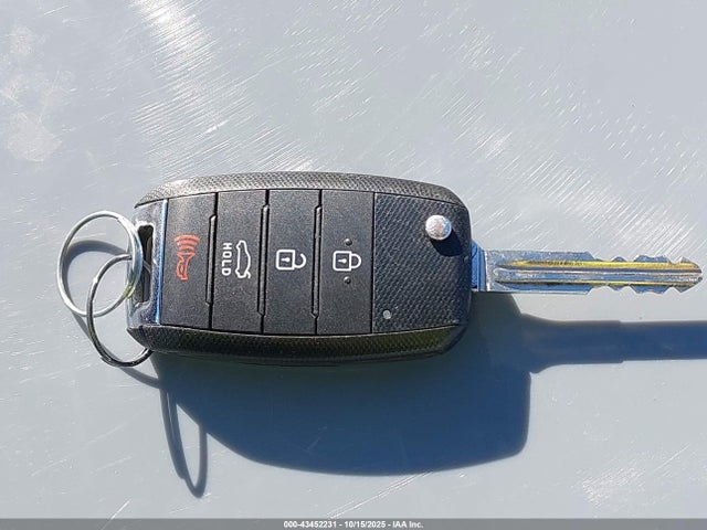 3KPFK4A76JE221988 KIA FORTE LX