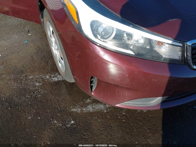 3KPFK4A76JE221988 KIA FORTE LX