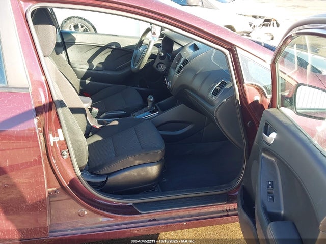 3KPFK4A76JE221988 KIA FORTE LX