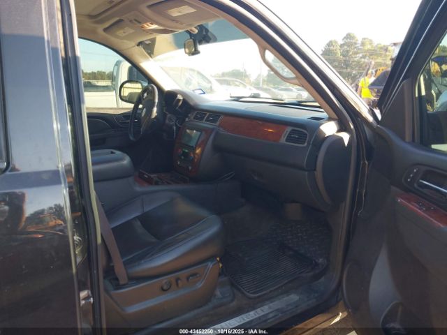2011 CHEVROLET TAHOE 1GNSCCE06BR200316 Photo 4