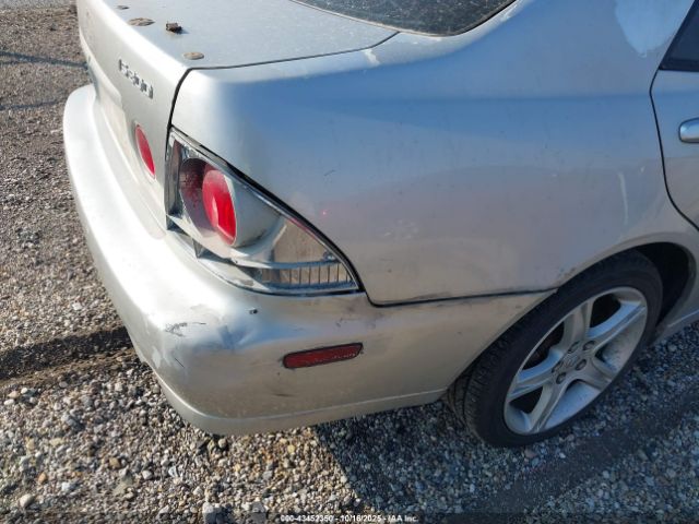 2004 LEXUS IS 300 JTHBD192940081916 Photo 5