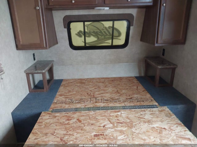 Продаж на аукціоні авто 2016 Coach Clipper, vin: 5ZT2CWFC9G5109377, номер лоту: 43452407