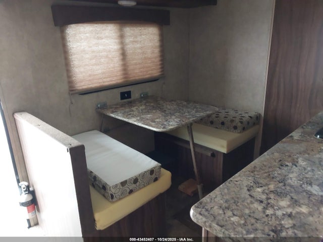 Продаж на аукціоні авто 2016 Coach Clipper, vin: 5ZT2CWFC9G5109377, номер лоту: 43452407