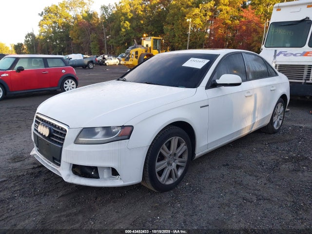 2011 AUDI A4 WAUBFAFL3BN038629 Photo 1