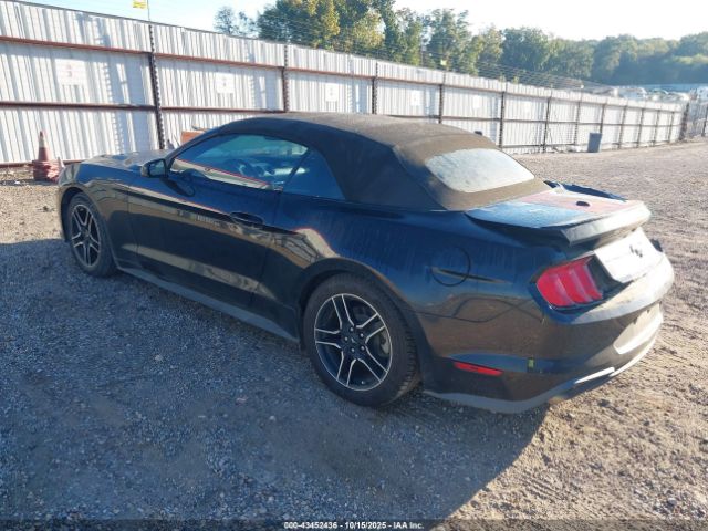 2018 FORD MUSTANG 1FATP8UH7J5136000 Photo 2