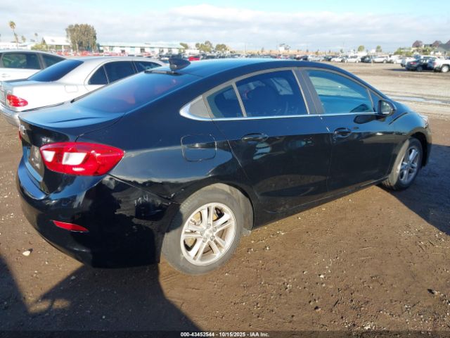 2017 CHEVROLET CRUZE 1G1BE5SM2H7264677 Photo 3