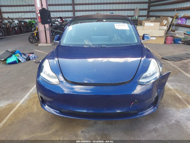 Tesla Model 3 Long Range/mid Range 2018 5YJ3E1EA1JF004308 Image 12