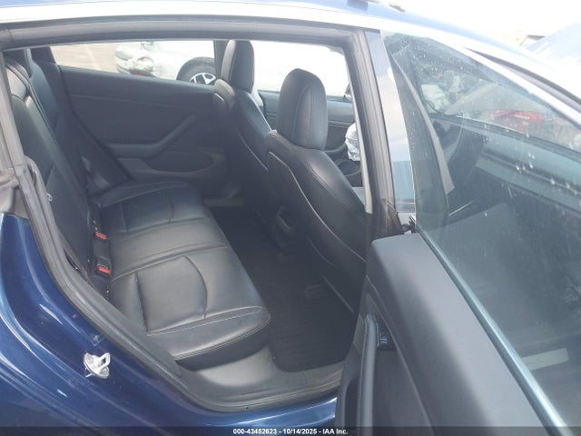 Tesla Model 3 Long Range/mid Range 2018 5YJ3E1EA1JF004308 Image 8