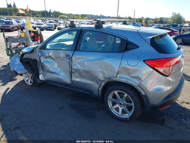 2018 HONDA HR-V 3CZRU6H38JG716570 Photo 2