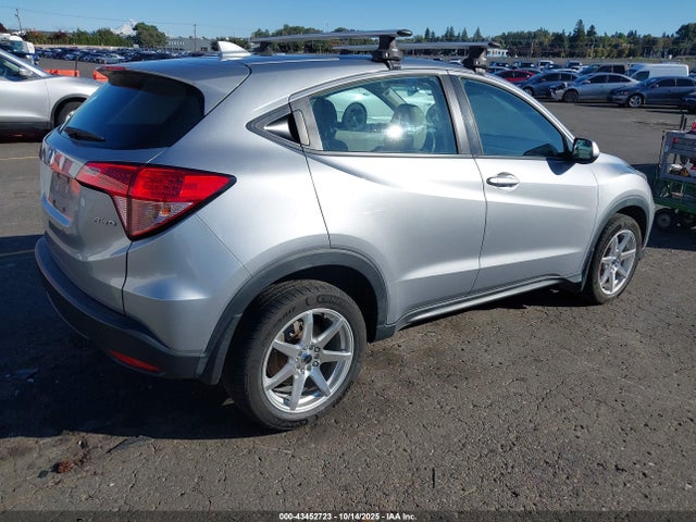 2018 HONDA HR-V 3CZRU6H38JG716570 Photo 3