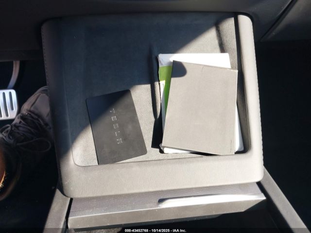 2024 TESLA MODEL 3 5YJ3E1ET8RF865837 Photo 10