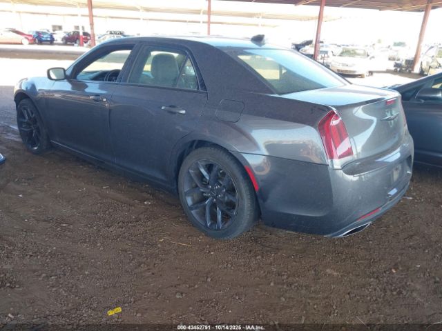 2023 CHRYSLER 300 2C3CCABG7PH641015 Photo 2