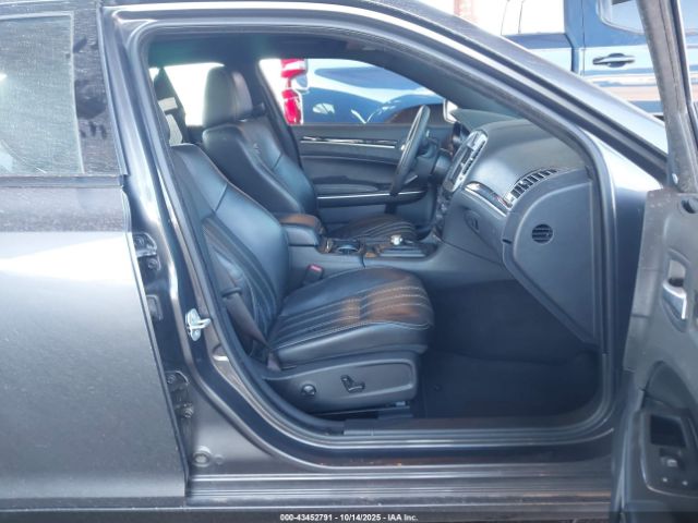 2023 CHRYSLER 300 2C3CCABG7PH641015 Photo 4