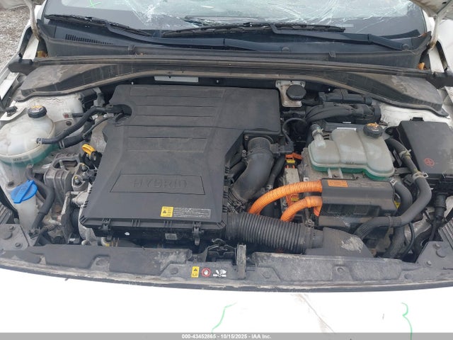 KMHC75LC9HU028536 Hyundai Ioniq Hybrid Sel