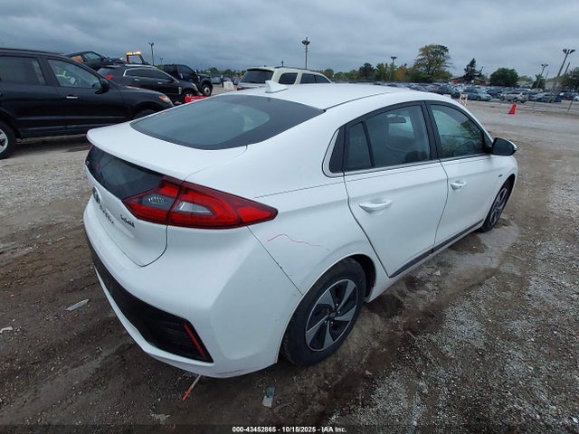 KMHC75LC9HU028536 Hyundai Ioniq Hybrid Sel