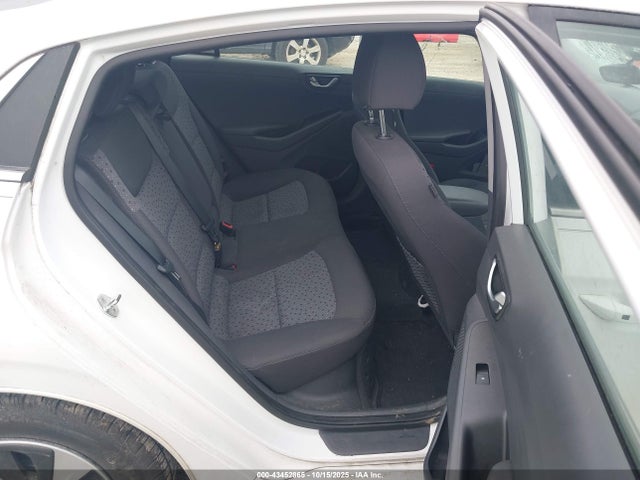 KMHC75LC9HU028536 Hyundai Ioniq Hybrid Sel