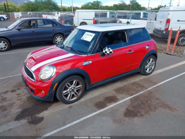 2011 MINI COOPER S WMWSV3C56BTY13330 Photo 1