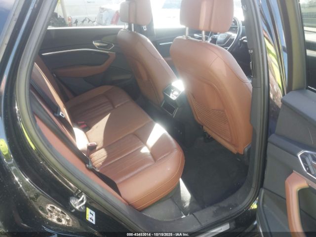 2019 AUDI E-TRON WA1LAAGE7KB004727 Photo 7