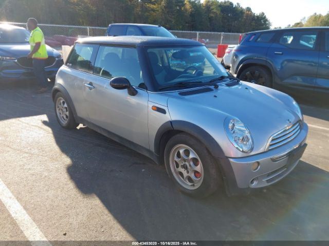 2005 MINI COOPER WMWRC33425TJ66070 Photo 0