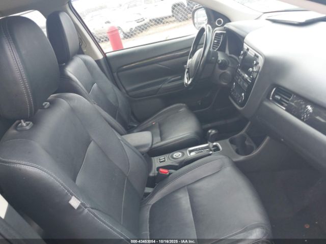 2016 MITSUBISHI OUTLANDER JA4AZ3A30GZ002044 Photo 4