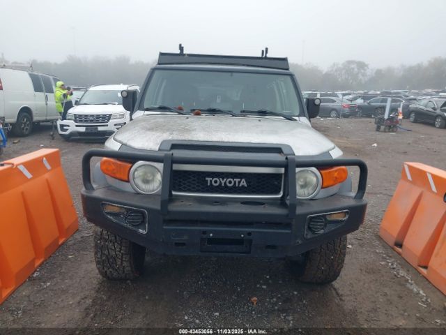 2007 TOYOTA FJ CRUISER JTEBU11F470012826 Photo 5