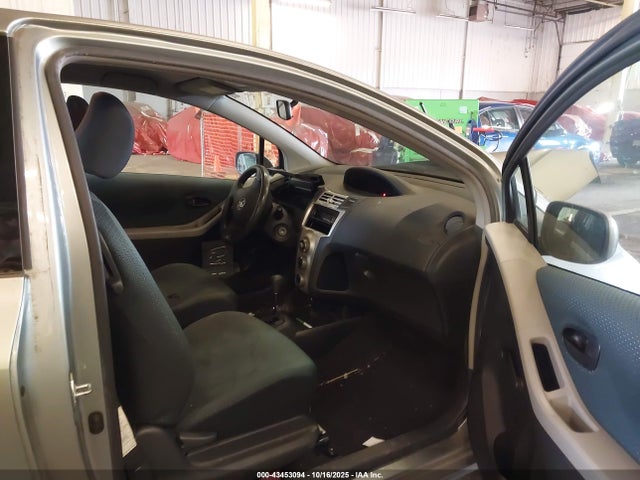 2008 TOYOTA YARIS JTDJT923885212019 Photo 4