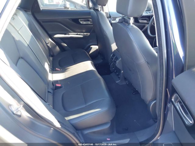 2019 JAGUAR F-PACE SADCJ2FX0KA610539 Photo 7